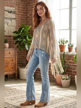 See You Next Monday Boho/ Festival TopSpectacular. Ptp 19, front 19, back 23